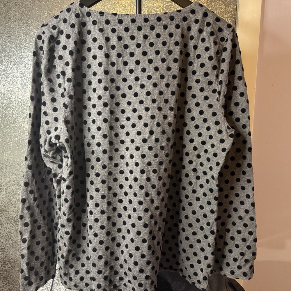 Talbots Women's Size XL Knit Long Sleeve Gray With Black Dots Round Neck Blouse - Picture 8 of 8